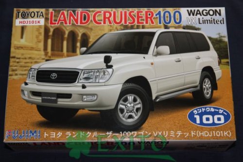 Go to product FUJIMI 038001 - 1:24 Toyota Landcruiser 100 Van
