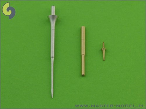 Go to product MASTER AM-32-044 - 1:32 F-4 Phantom II set of details for variants F-4E, F, G, E, RF-4B, C, E, EJ