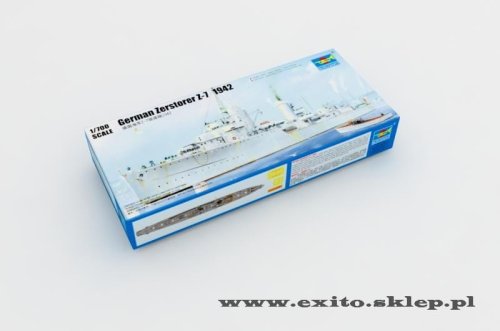 Go to product TRUMPETER 05793 - 1:700 German Zerstorer Z-7 1942