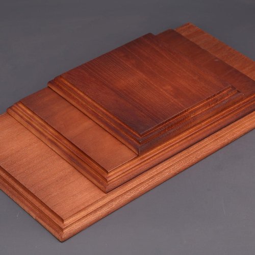 Go to product BORDER BD3519 - Wooden model stand. SIze: 35 cm x 19 cm
