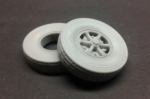 Go to product PANZERART RE35-583 - 1:35 Lancia 3Ro Road wheels (Libia crosscountry pattern)
