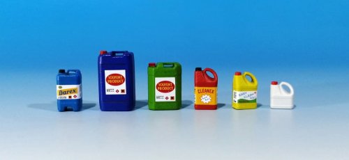 Go to product EUREKA XXL E-053 - 1:35 Set of plastic chemical containers