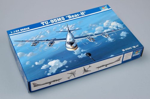 Go to product TRUMPETER 03904 - 1:144 TU-95MS Bear-H