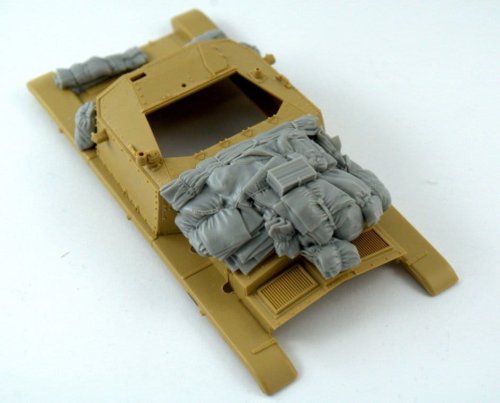 Go to product PANZERART RE35-551 - 1:35 Stowage set for Semovente M40-75/18