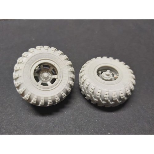 Go to product PANZERART RE35-639 - 1:35 KRAZ-260 & 6322 Road wheels set