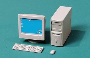 EUREKA XXL E-060 - 1:35 PC set with CRT monitor
