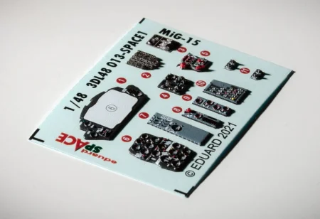 3DL48013_01.jpg