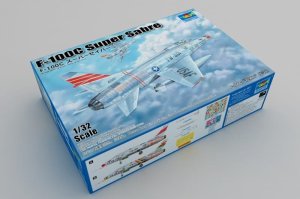 TRUMPETER 03221 - 1:32 F-100C Super Sabre