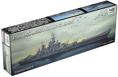 Go to product VEE HOBBY E57003 - 1:700 USS Missouri BB-63 1945.9 Deluxe Edition