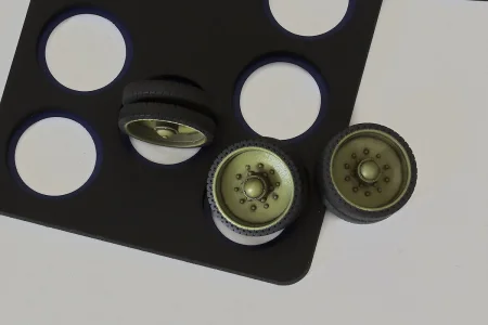 1-35-QUICKWHEEL-QW-183-SU-85-SU-122-MiniArt-35175.jpg