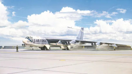 ITALERI-1451-B-52G Stratofortress (2).jpeg