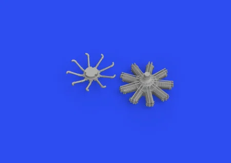 648677_04.jpg