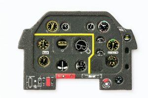 YAHU YMA4819 - 1:48 P-51 D early - Instrument Panel