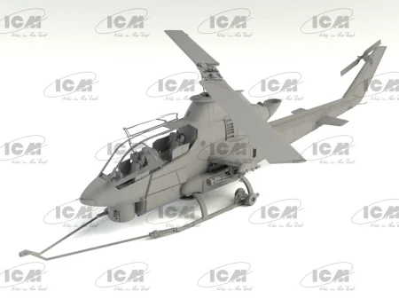 icm-32062_ah-1g-cobra-with-vietnam-war-us-helicopter-pilots_icm-1 (3).jpg