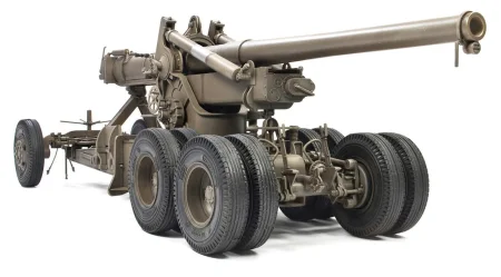 AFV Club-35295 M1A1 155mm Cannon Long Tom (2).jpg