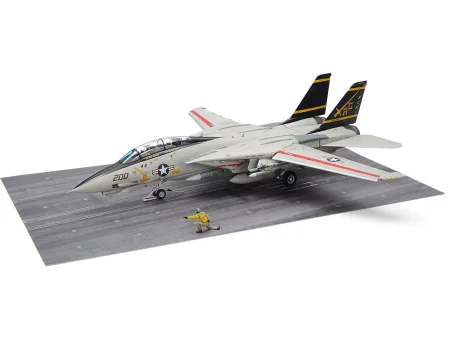 TAMIYA-61122-Grumman-F-14A-Tomcat (17).jpg