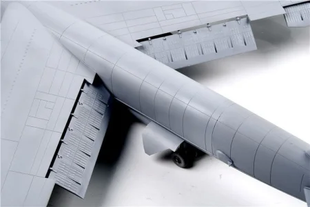 MODELCOLLECT-UA72211-B-52H (8).jpeg