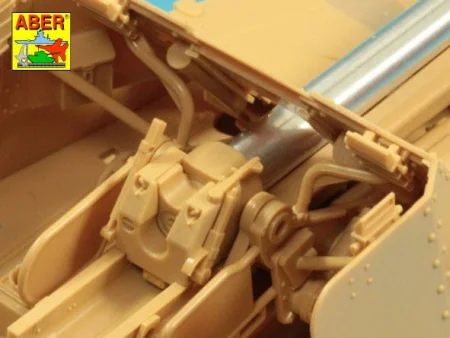 aber-35L-168 (9).JPG