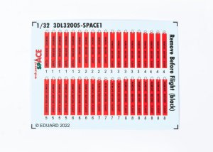 EDUARD 3DL32005 - 1:32 Remove Before Flight (black) Space 3D Decals