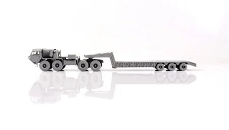 modelcollect-UA72361 (2).jpeg