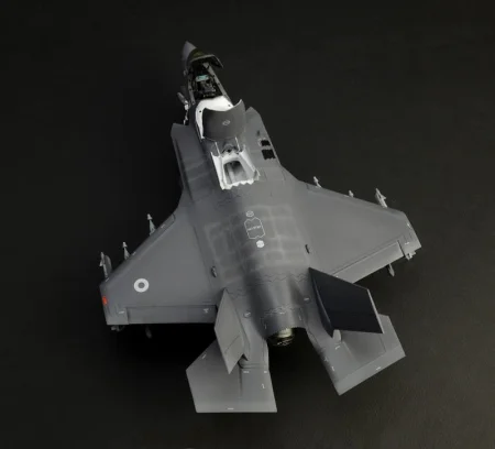 italeri-2810-f-35 (5).jpeg