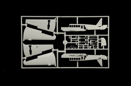 italeri-2810-caproni (5).jpeg