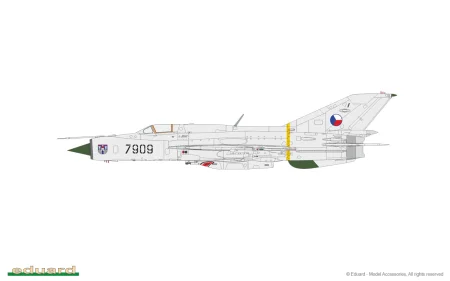 eduard-70144-mig-21pfm (4).jpg
