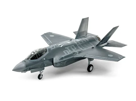 Tamiya-61124-F-35A-Lightning II (2).jpg