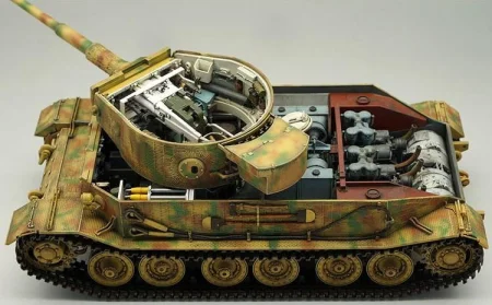 Amusing-Hobby-35A051-Tiger -P-w-interior (8).jpg
