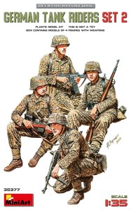 Miniart 35377 - 1:35 German Tank Raiders set 2