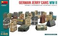 miniart-49004-german-jerry-cans (1).jpg