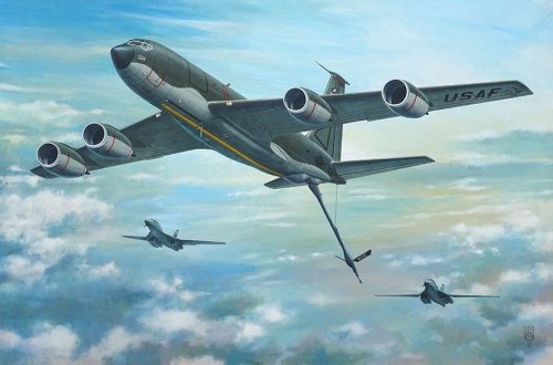 Go to product Roden 350 - 1:144 Boeing KC-135R Stratotanker