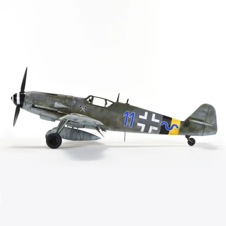 Zoukei-Mura SWS3220-Messerschmitt-Bf-109G-14 (4).jpg