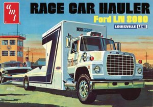 AMT 1316 - 1:25 Ford LN 8000 Race Car Hauler Louisville Line