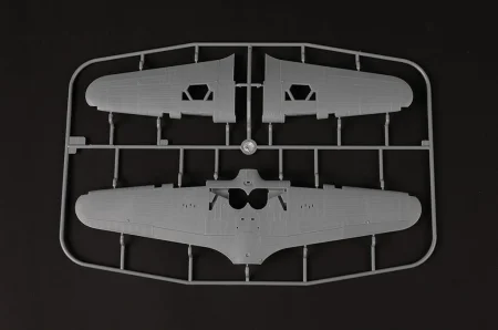 Hobby-Boss-81777 -Hurricane (9).jpg