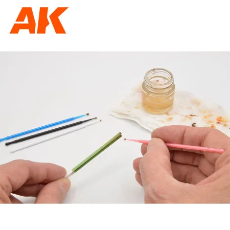 AK9330_chipping1.jpg