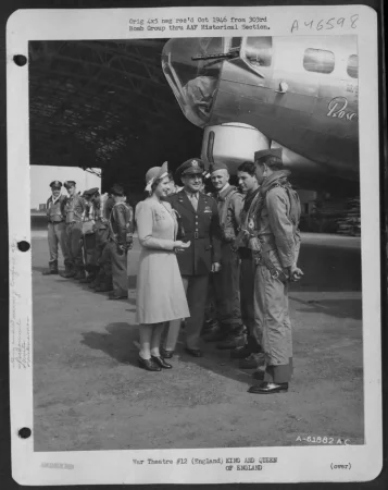 HKM-01E044-B-17G-Flying-Fortress-Rose-of-York (7).jpg