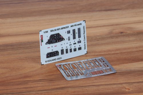 Go to product Eduard 3DL32021 - 1:35 AH-1G early Space 3D Decals + PE