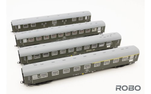 Go to product Robo 200021 H0 - Set of 4 PKP Ost-West Express passenger cars with lighting