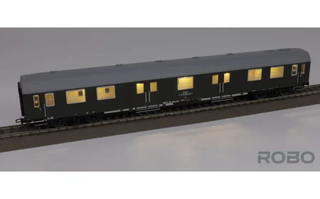 200021-ost-west-zestaw-4-wagonow-z-oswietleniem-wnetrza.jpg
