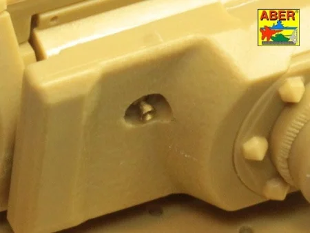 aber-35L-083 (7).jpg