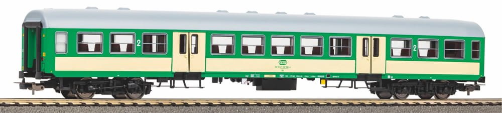 piko-96660-model-wagonu-osobowego-pkp.jpg