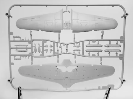 arma-hobby-70045-hurricane (12).jpg