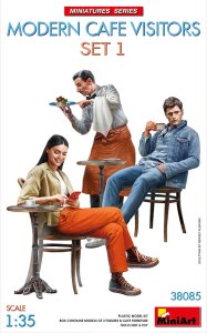 Miniart 38085 - 1:35 Modern Cafe Visitors Set 1
