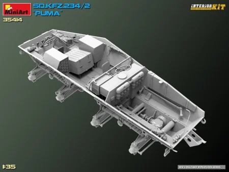 miniart-35414-Puma-with-interior (24).jpg