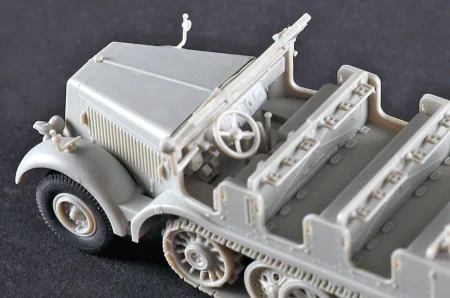 Trumpeter-07403-Sd.Kfz (5).jpg