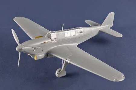 trumpeter-05823-fairey-firefly (9).jpg