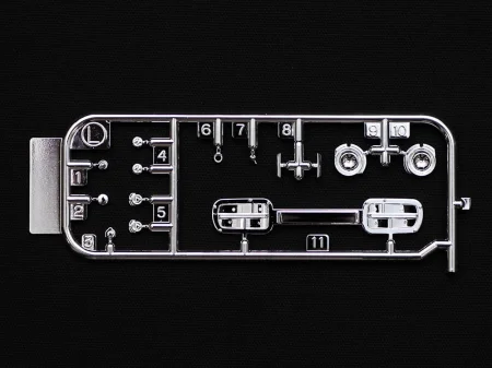 tamiya-24367-nissan-fairlady (19).jpg