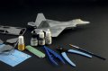 italeri-72011-f-22-raptor-complete-set (4).jpeg