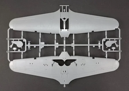 arma hobby-40012-hurricane-recon (5).jpg